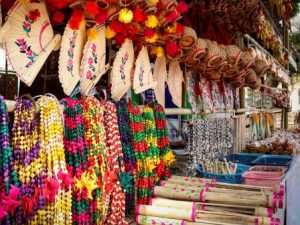 Shwesaryan pagoda festival 2